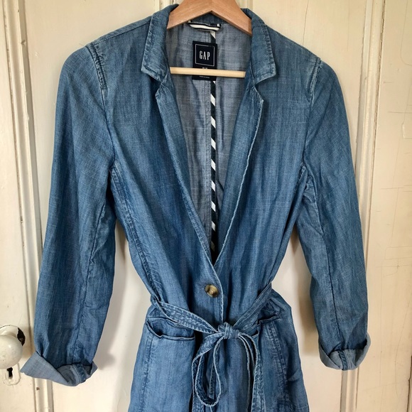 Gap loose fitting chambray jacket - Picture 2 of 4